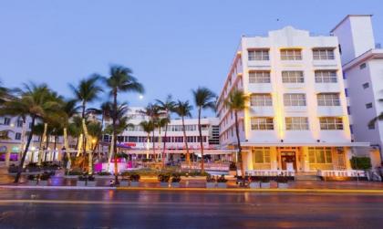 Clevelander Hotel miami Beach