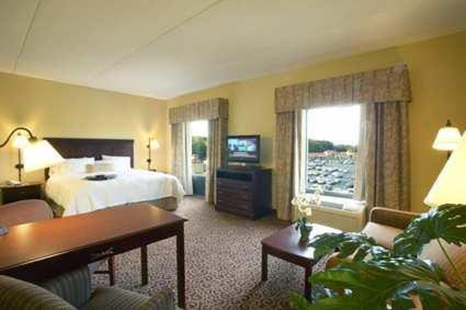 Hampton Inn & Suites Ocala - Belleview - image 3