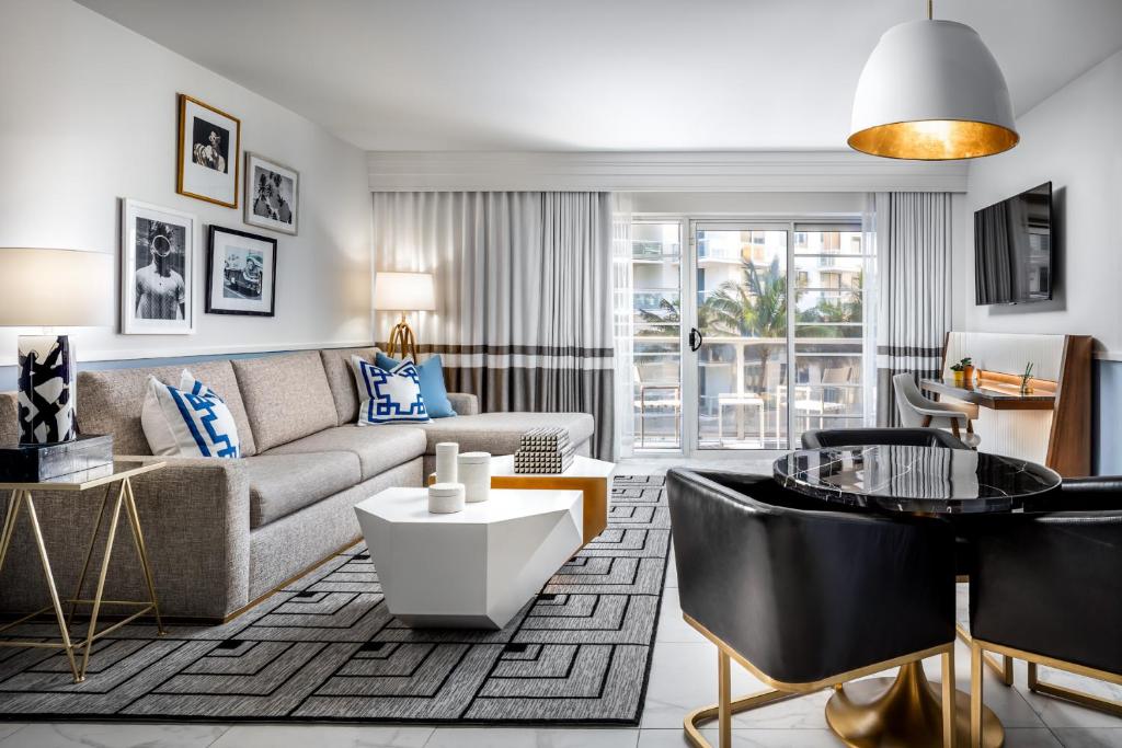 Cadillac Hotel & Beach Club Autograph Collection - image 4