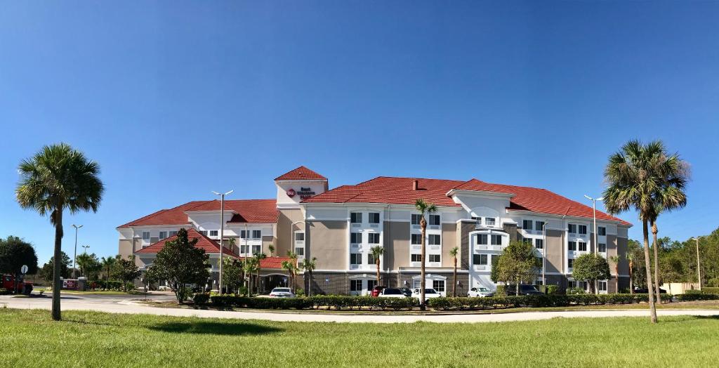 Best Western Plus Kissimmee-Lake Buena Vista South Inn & Suites - image 2