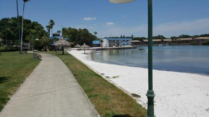 Magnuson Hotel Marina Cove - image 2