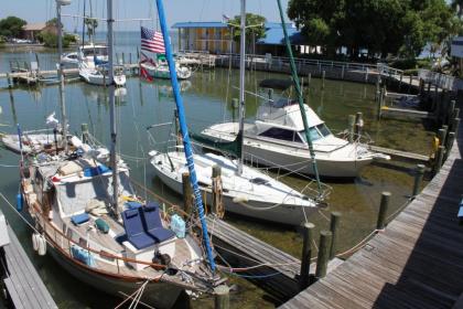 Magnuson Hotel Marina Cove - image 4