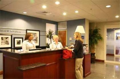 Hampton Inn & Suites - Fort Pierce - image 3