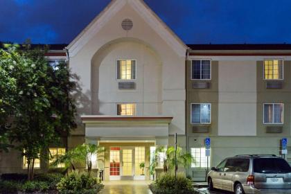 Hotel in Altamonte Springs Florida