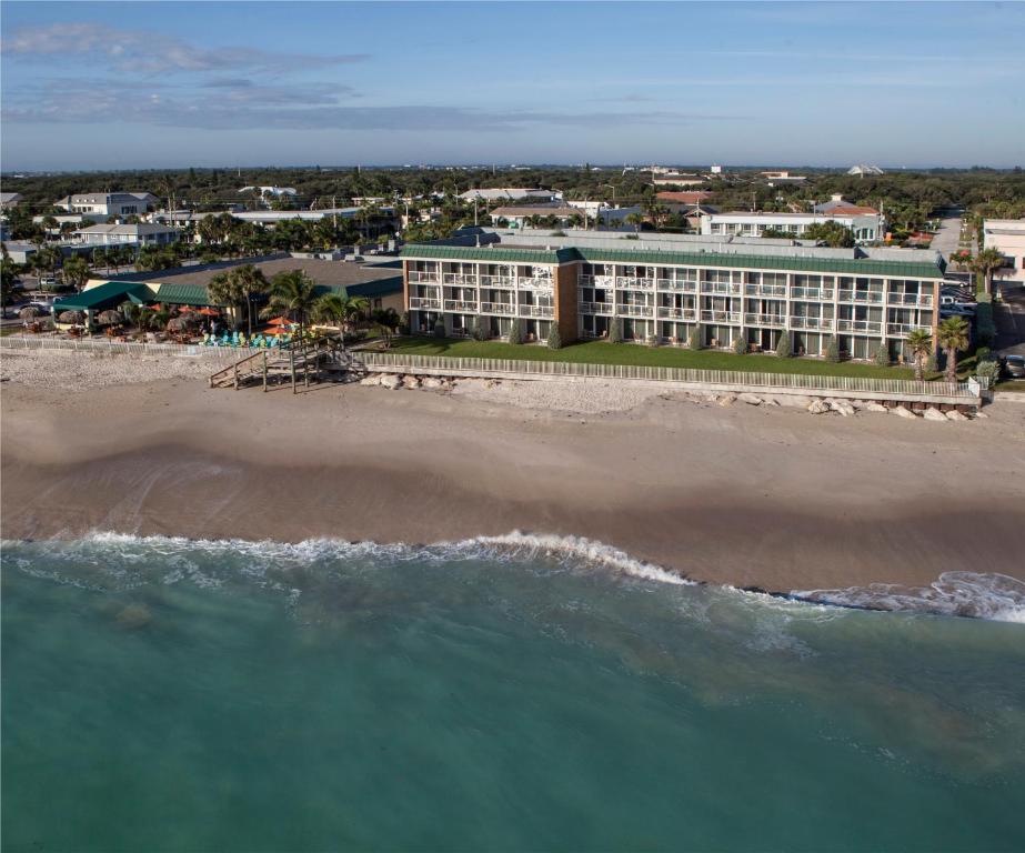 Holiday Inn Vero Beach-Oceanside an IHG Hotel - main image