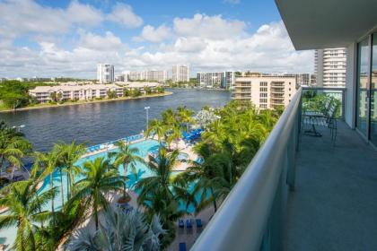 DoubleTree Resort Hollywood Beach - image 4