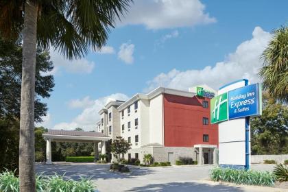 Holiday Inn Express Hotel & Suites Pensacola-West Navy Base an IHG Hotel