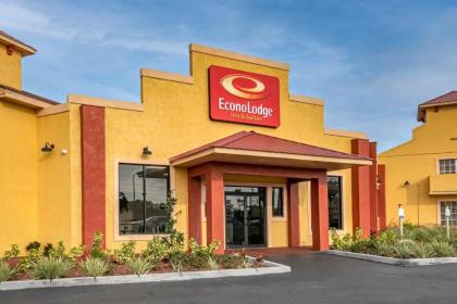 Econo Lodge Inn & Suites Maingate Central