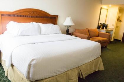 Holiday Inn Port St. Lucie an IHG Hotel - image 3