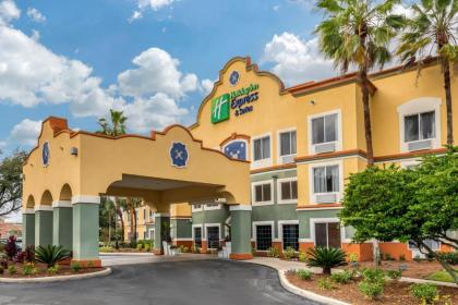 Holiday Inn Express Hotel  Suites   the Villages an IHG Hotel