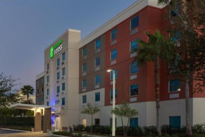 Holiday Inn Express Fort Lauderdale Airport