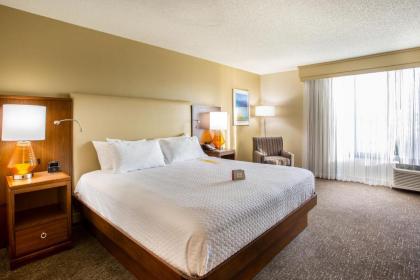 Crowne Plaza Hotel Fort Myers at Bell Tower Shops an IHG Hotel - image 4