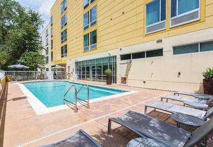 SpringHill Suites Tampa North/Tampa Palms - image 4