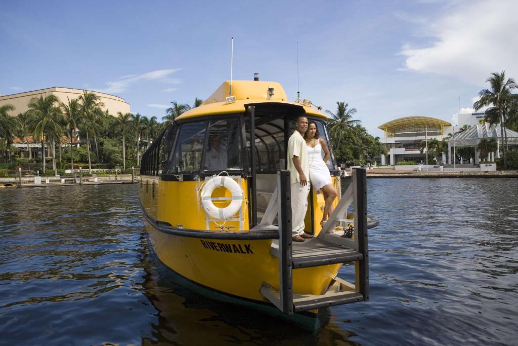Hyatt Place Fort Lauderdale Airport/Cruise Port - image 2