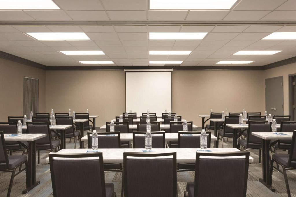 Hyatt House Miami Airport - image 3