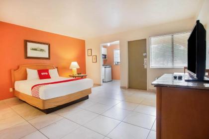 OYO Waterfront Hotel- Cape Coral Fort Myers FL