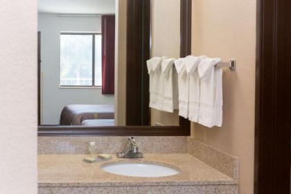 Super 8 by Wyndham Naples