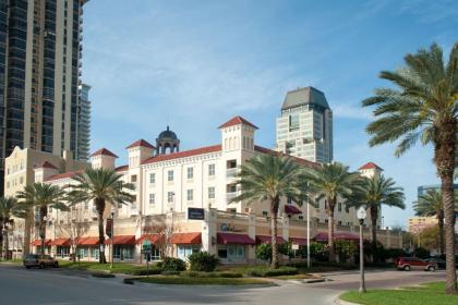 Hampton Inn & Suites St. Petersburg/Downtown