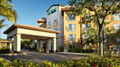 Holiday Inn Express Naples Downtown 5th Avenue an IHG Hotel Florida