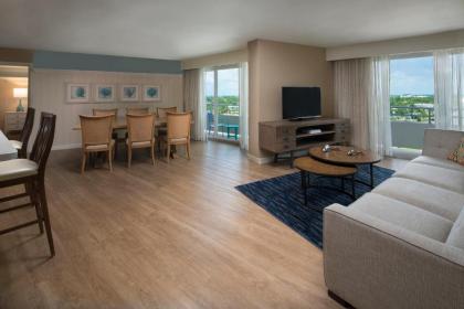 Edgewater Beach Hotel - image 4