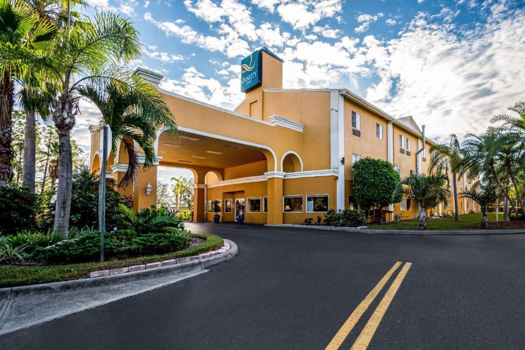 Quality Inn Sarasota I-75 - main image