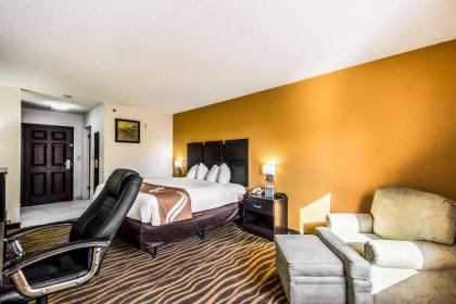 Quality Inn Sarasota I-75 - image 2