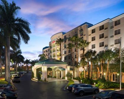Courtyard by marriott Fort Lauderdale Airport  Cruise Port Florida