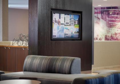 Courtyard by Marriott Tallahassee Downtown/Capital - image 3