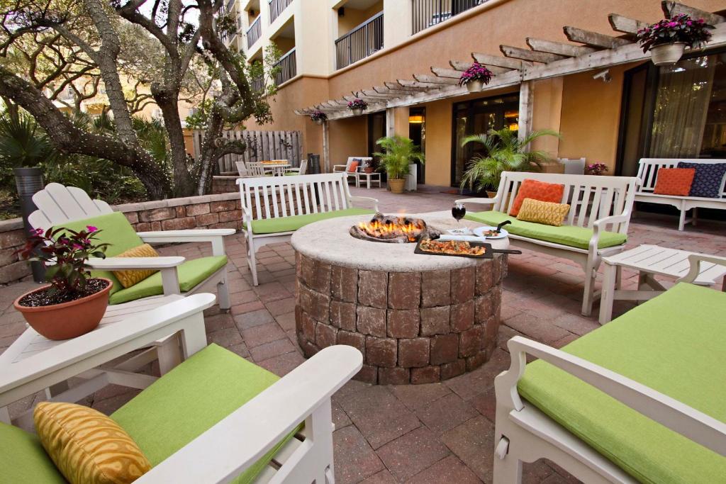 Courtyard by Marriott Cocoa Beach Cape Canaveral - image 2