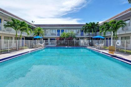 Motel 6 Dania Beach - image 5