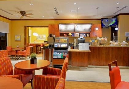 Courtyard by Marriott Hutchinson Island Oceanside/Jensen Beach - image 3