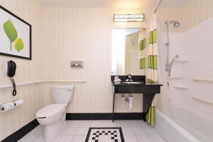 Fairfield Inn & Suites Fort Pierce / Port St Lucie - image 2