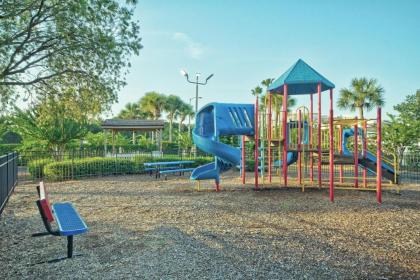 Club Wyndham Orlando International - image 4