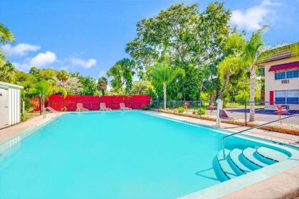 SureStay Hotel by Best Western Sarasota North - image 4