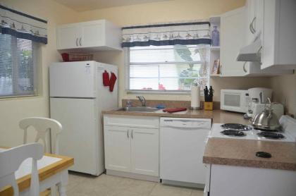 Cottages by the Ocean - image 3
