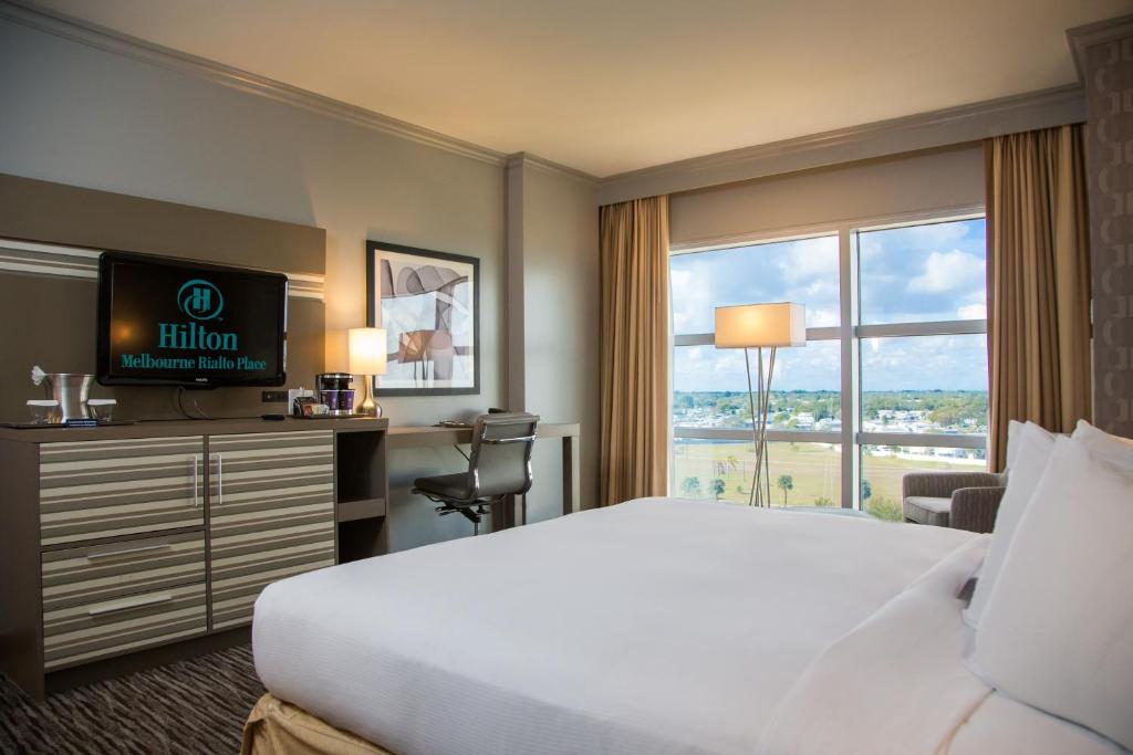 Hilton Melbourne - image 2