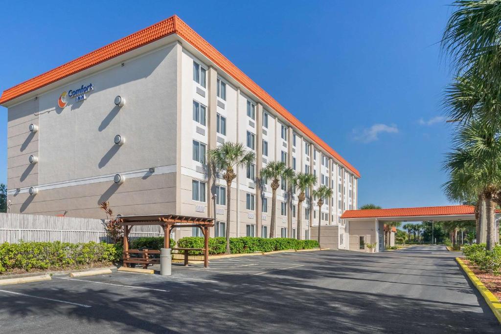 Comfort Inn St Petersburg North - main image