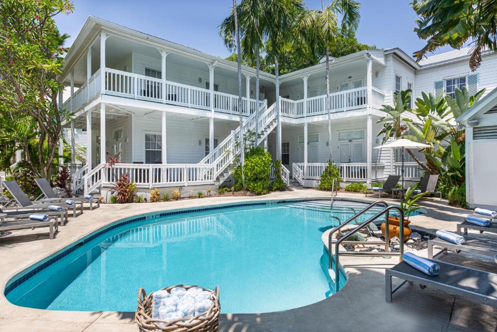 Paradise Inn - Adult Exclusive - main image