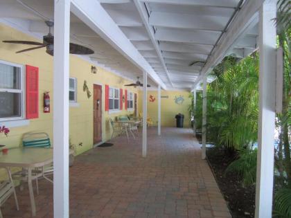 Anchor Inn and Cottages - image 3