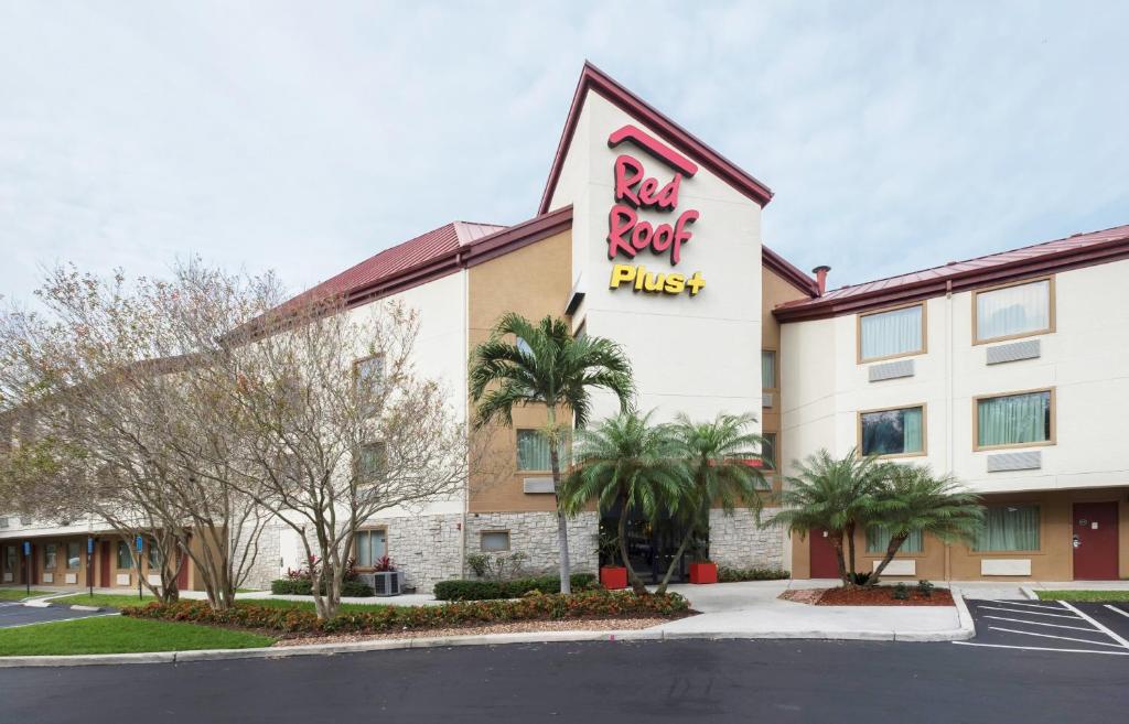 Red Roof Inn PLUS+ West Palm Beach - main image