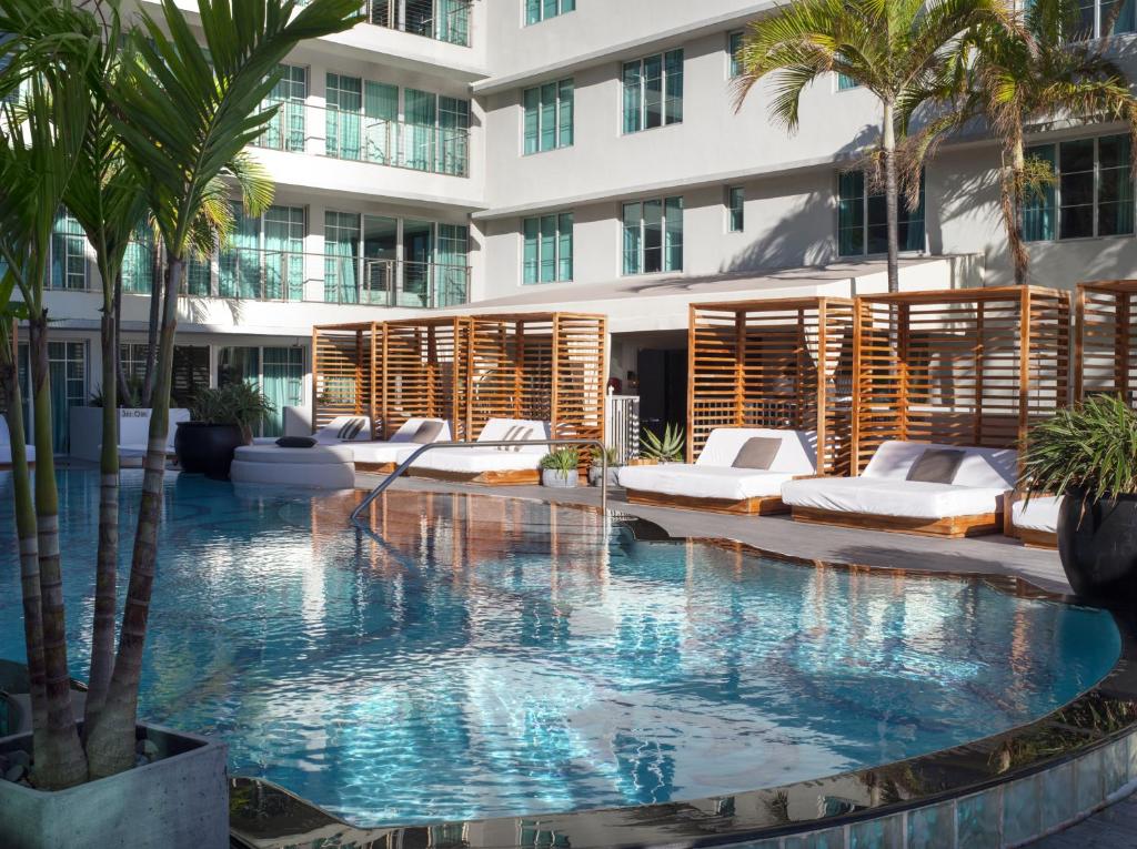 Hotel Victor South Beach - main image