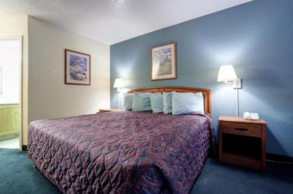 Americas Best Value Inn Florida Turnpike & I-95 - image 5