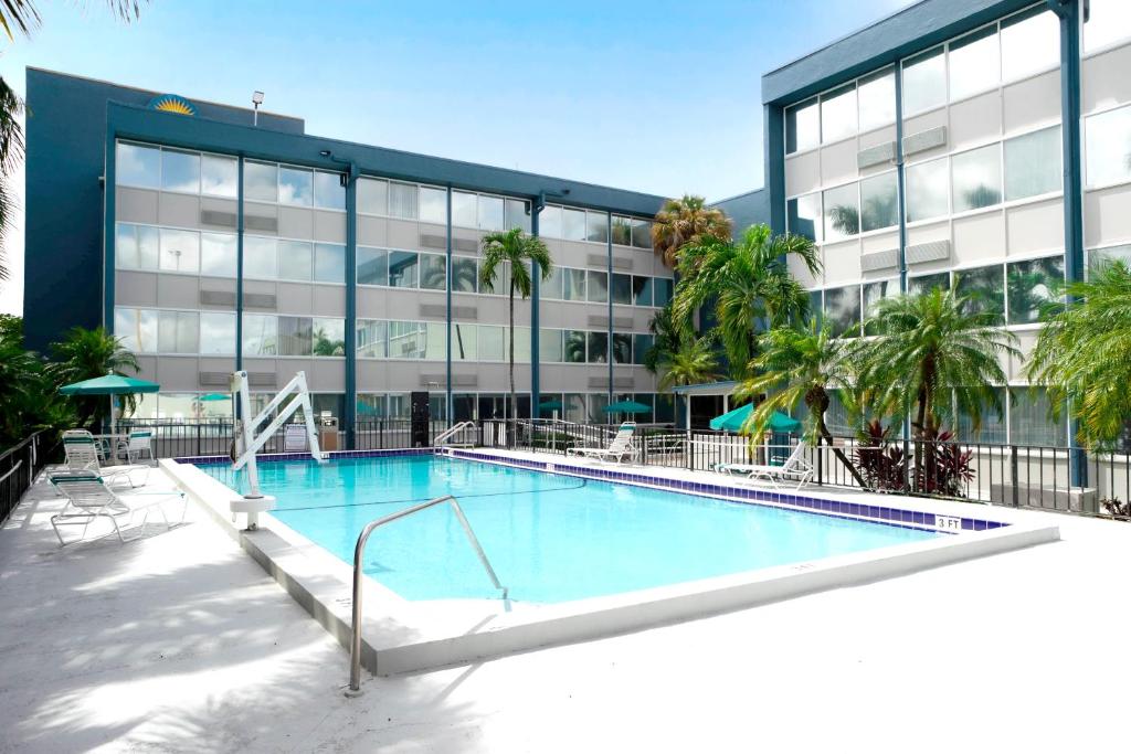 Days Inn by Wyndham Miami International Airport - main image