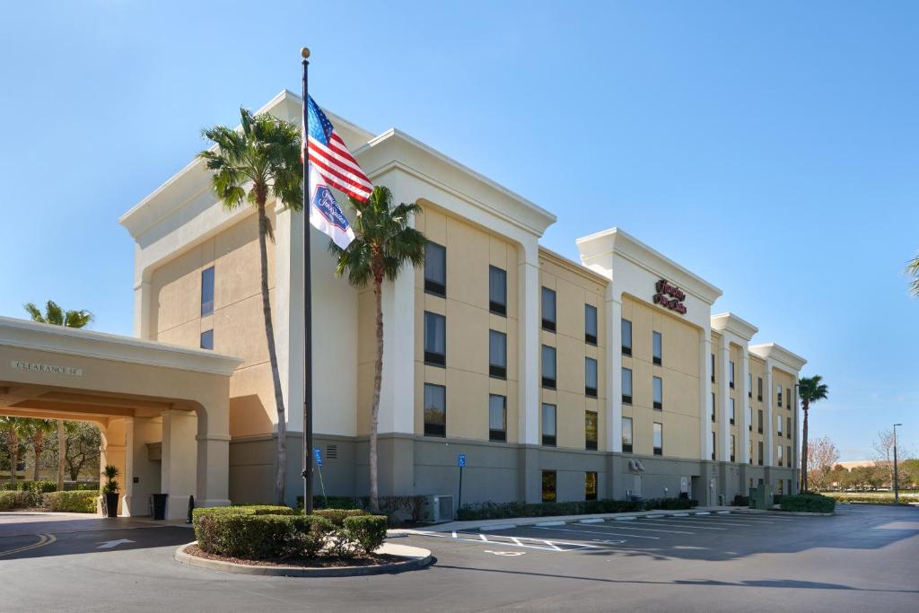 Hampton Inn & Suites Port St. Lucie - main image