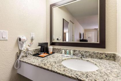 Quality Inn Palm Beach International Airport - image 5