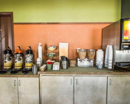 Quality Inn Orange City - image 4