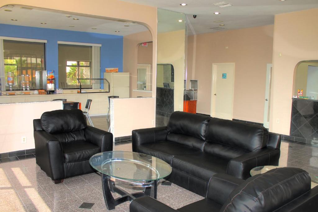 Regency Inn & Suites - Saint Augustine - image 5