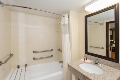 Baymont by Wyndham Fort Myers Airport - image 2