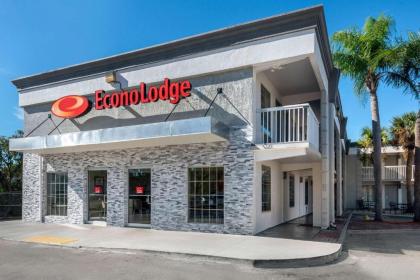 Econo Lodge at Raymond James Stadium tampa