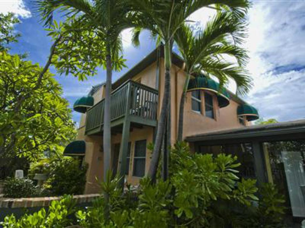 Suite Dreams Inn by the Beach - main image